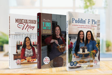 Cookbook Collection - Puddin' & Pie, Y'UNS Come & Eat, Mountain