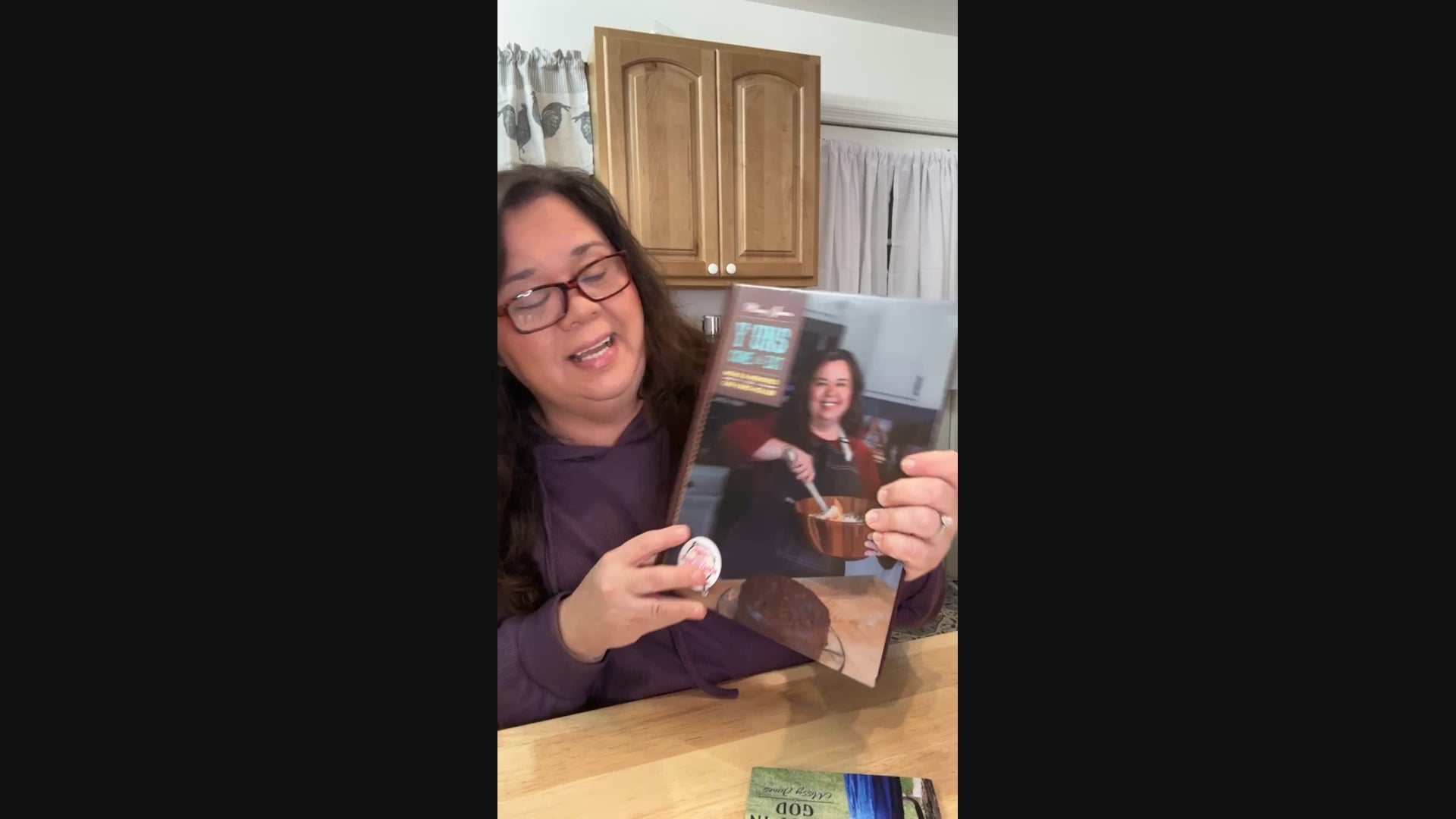 Y'UNS Come & Eat - Missy's 2nd Cookbook (Hardback Edition